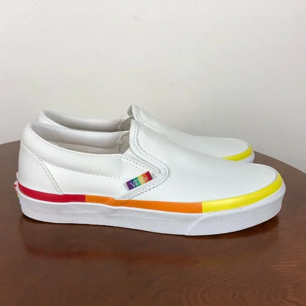 New Vans UA Classic Slip-On Sneakers White Canvas Women's Size 6